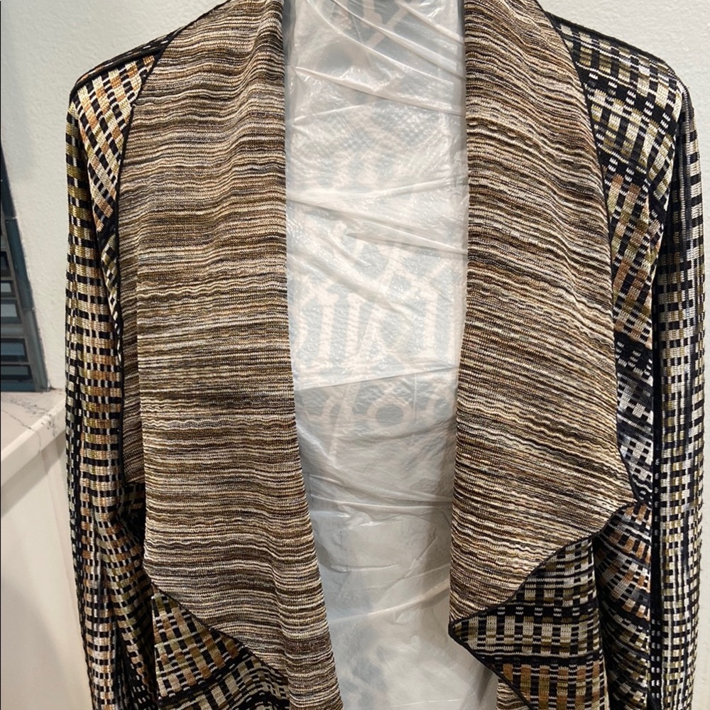 Stylish Brown Patterned Women's Sweater - Picture 2 of 9